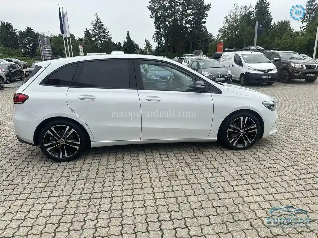 Mercedes-Benz B 200
