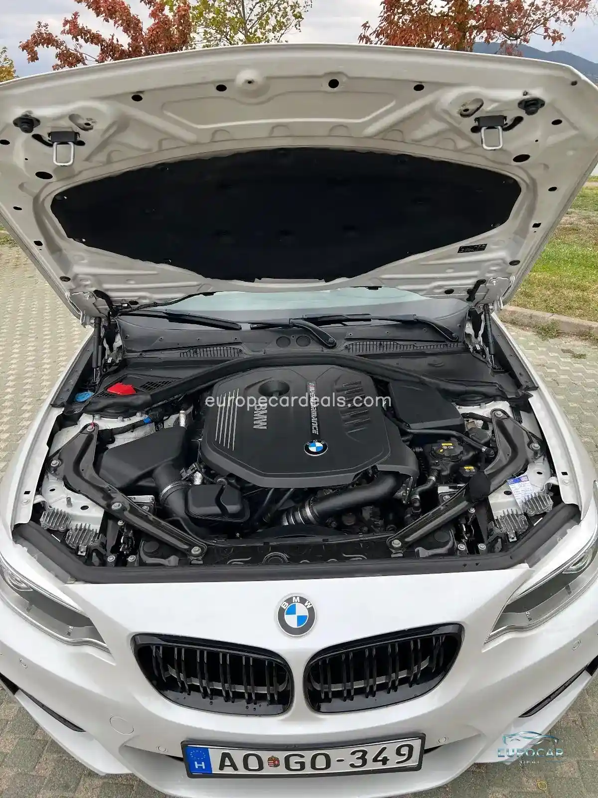 BMW M240i