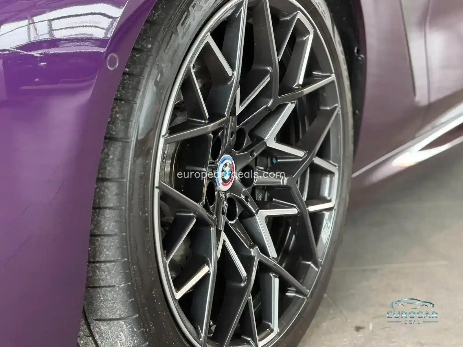 BMW M8