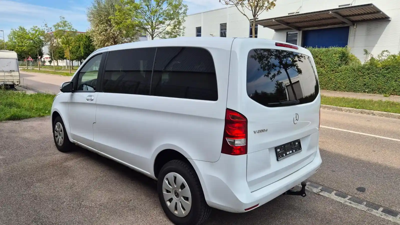 Mercedes-Benz V 200