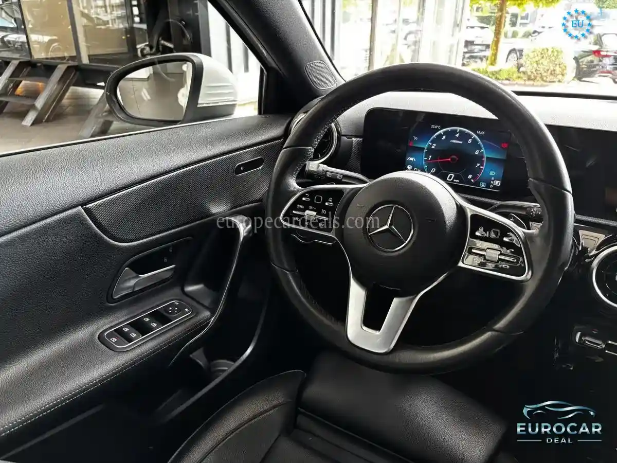 Mercedes-Benz A 200