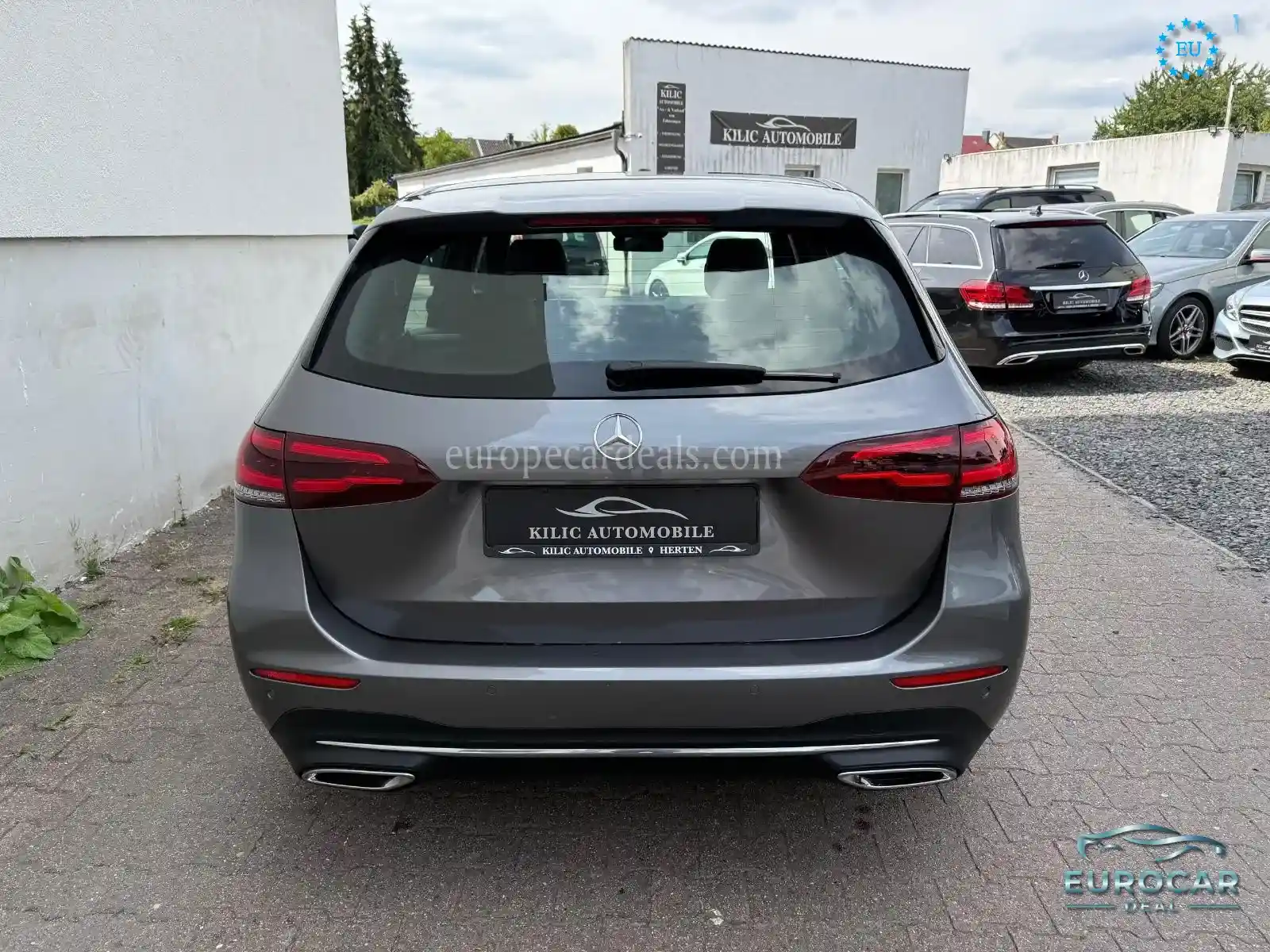 Mercedes-Benz B 220