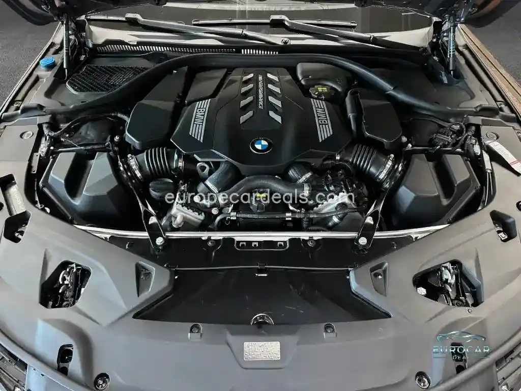 BMW M850