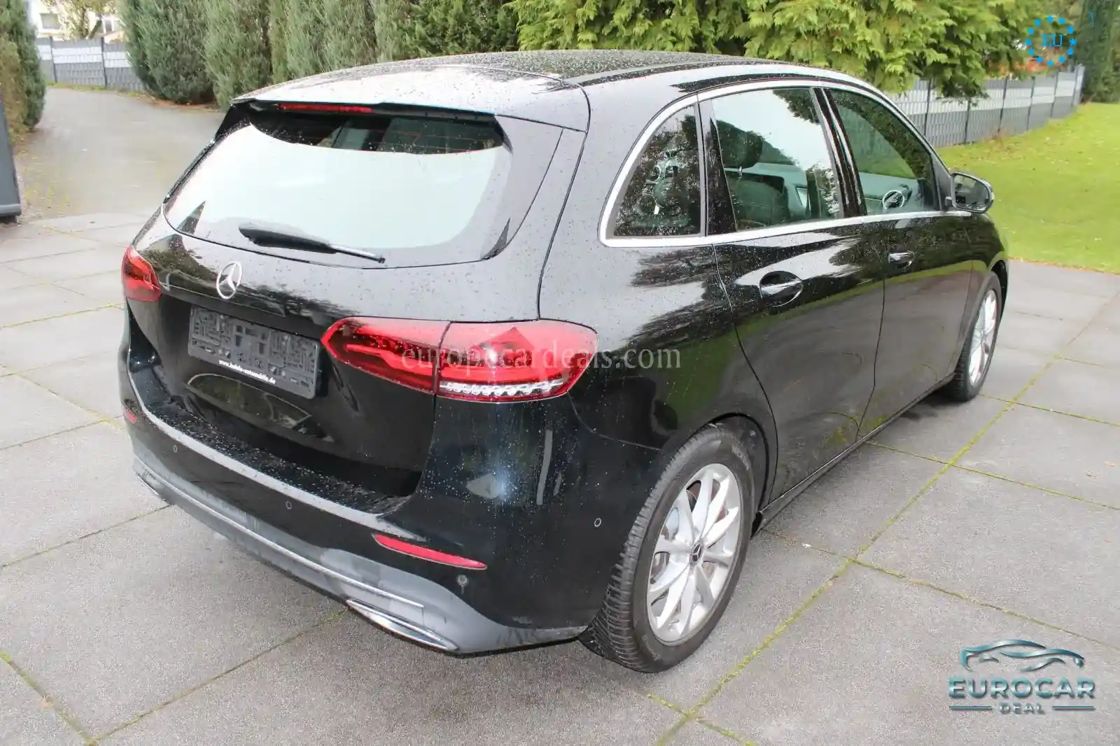 Mercedes-Benz B 220