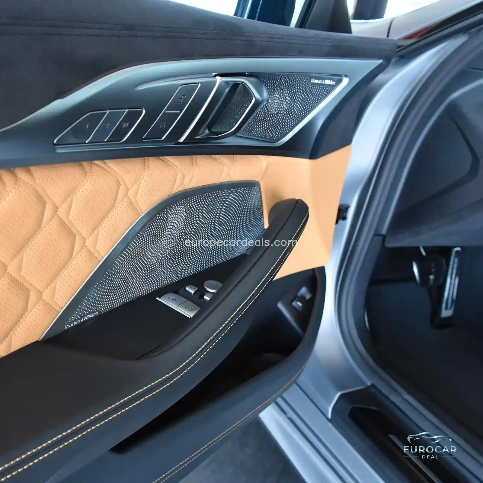 BMW M8
