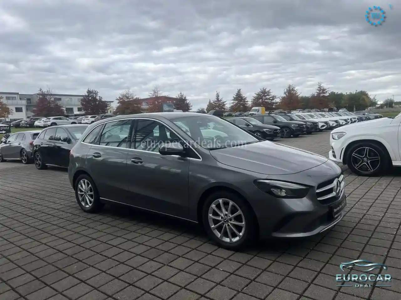 Mercedes-Benz B 180