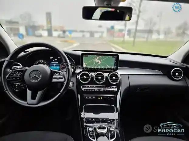 Mercedes-Benz C 220