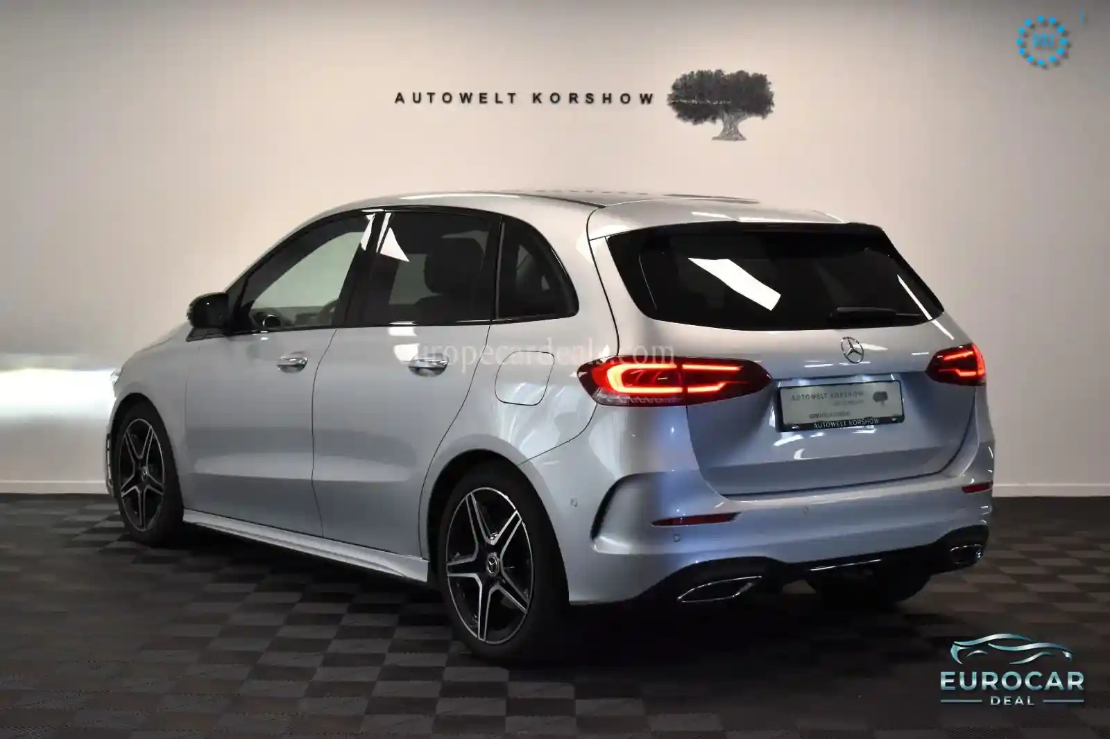 Mercedes-Benz B 220