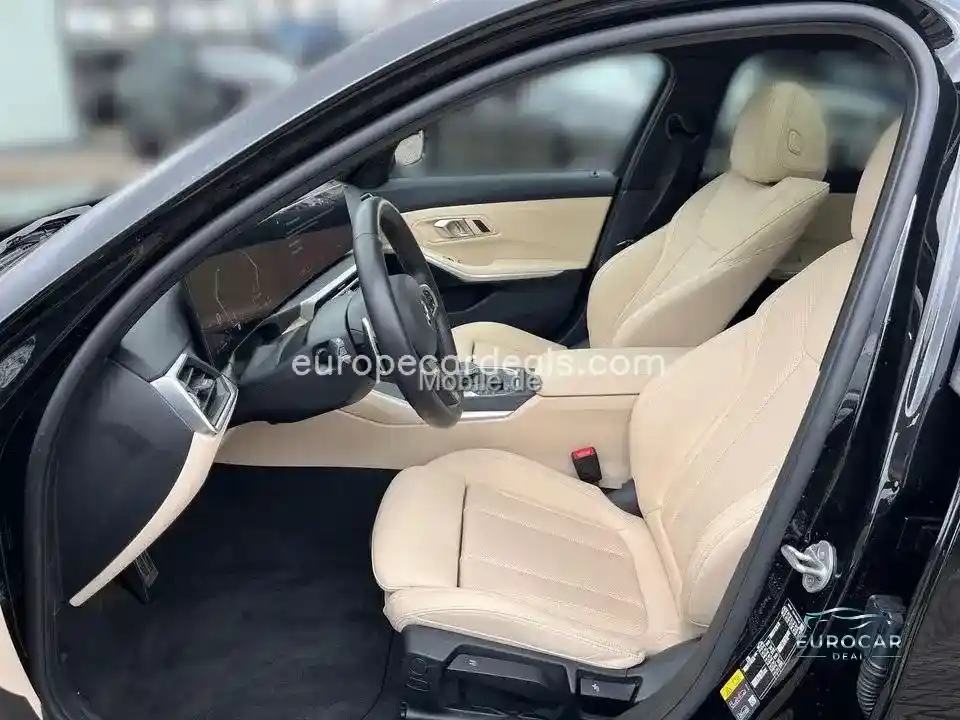 BMW 330