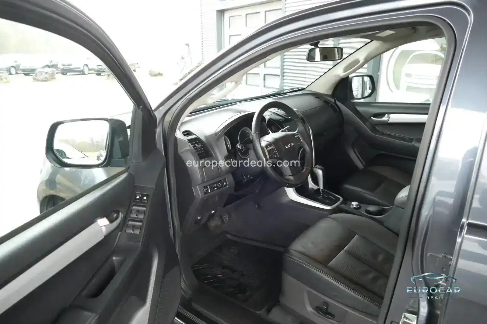 Double Cab 4WD Premium+ 2 Hand Ausziehbode