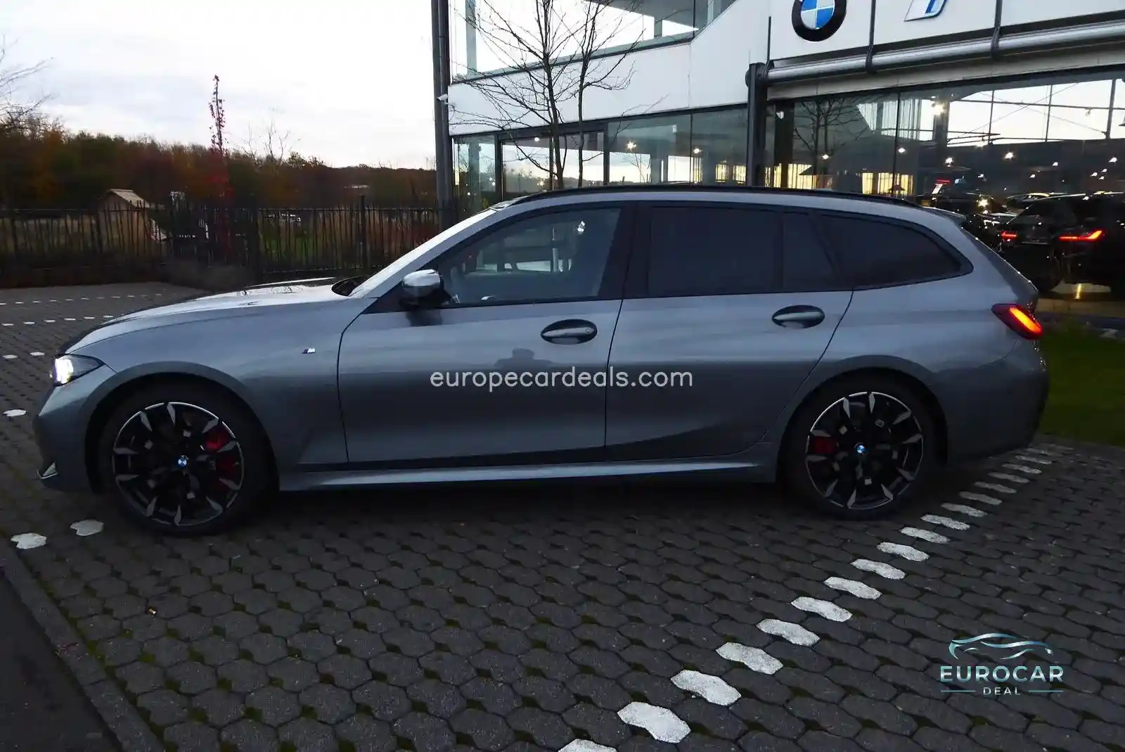 BMW 330