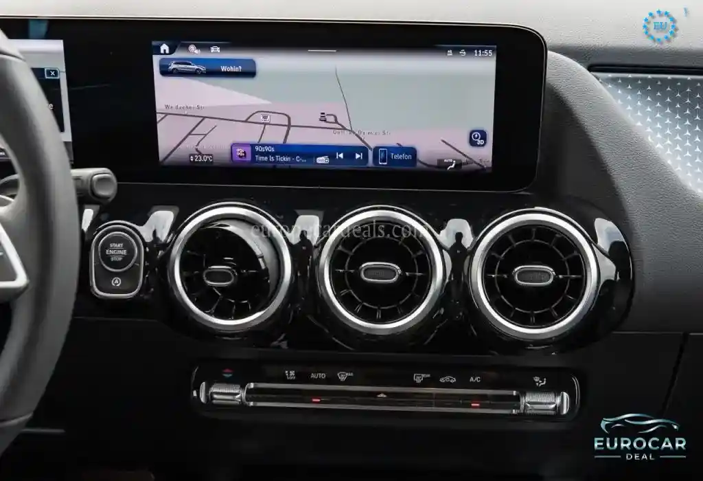 Mercedes-Benz B 180