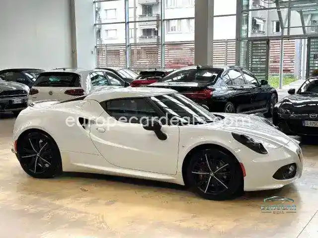 Alfa Romeo 4C
