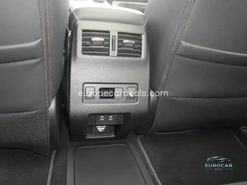 Mitsubishi Plug-in Hybrid Outlander