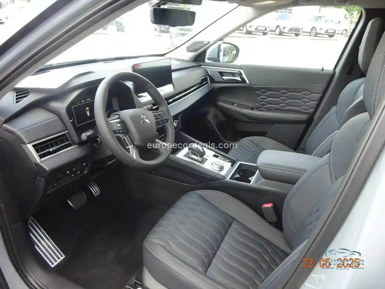 Mitsubishi Plug-in Hybrid Outlander