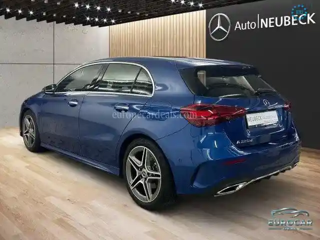 Mercedes-Benz A 220