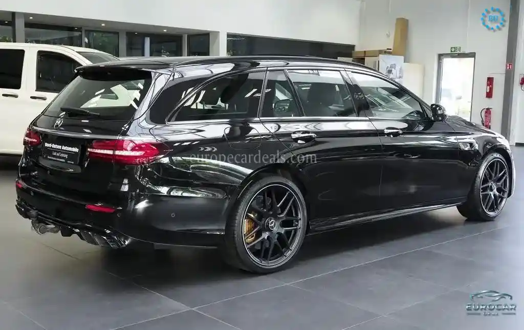 Mercedes-Benz E 63 AMG
