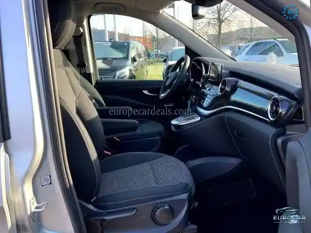 Mercedes-Benz V 250
