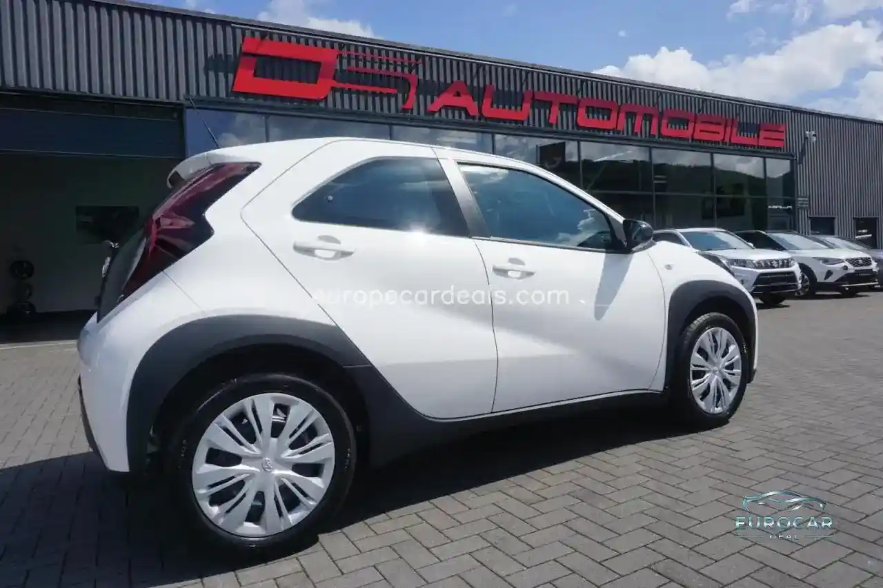 Toyota Aygo (X)