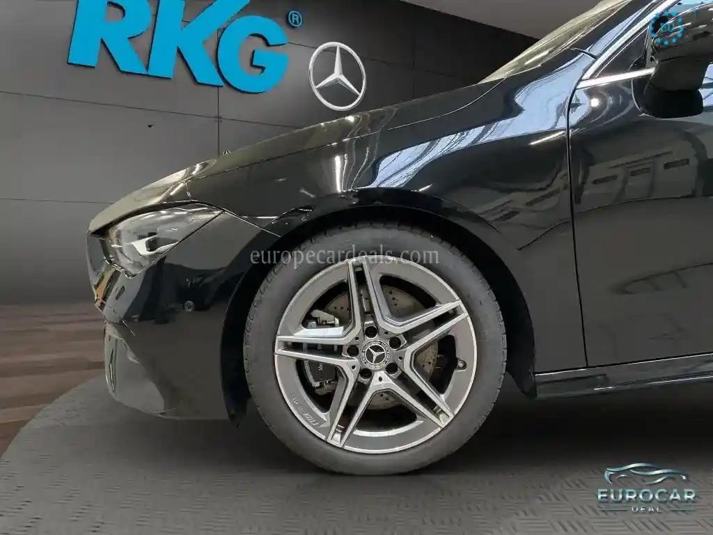 Mercedes-Benz CLA 200 Shooting Brake