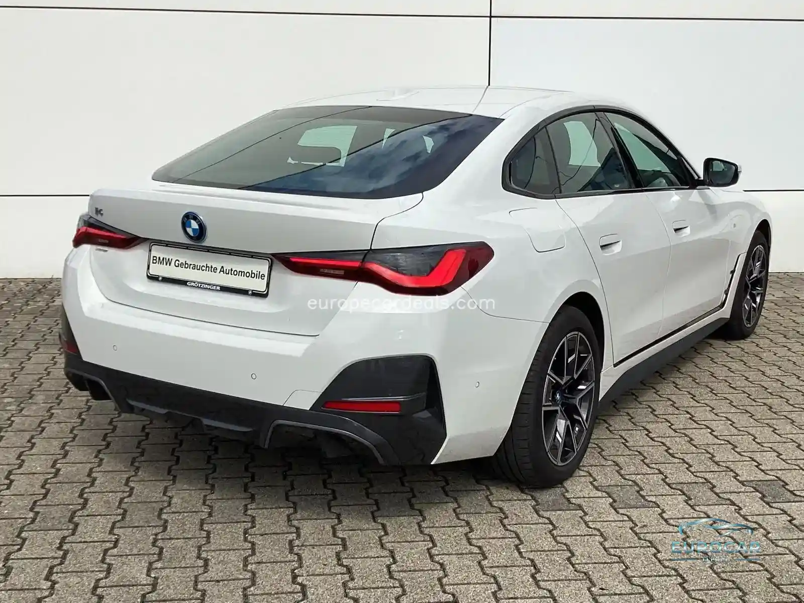 BMW i4