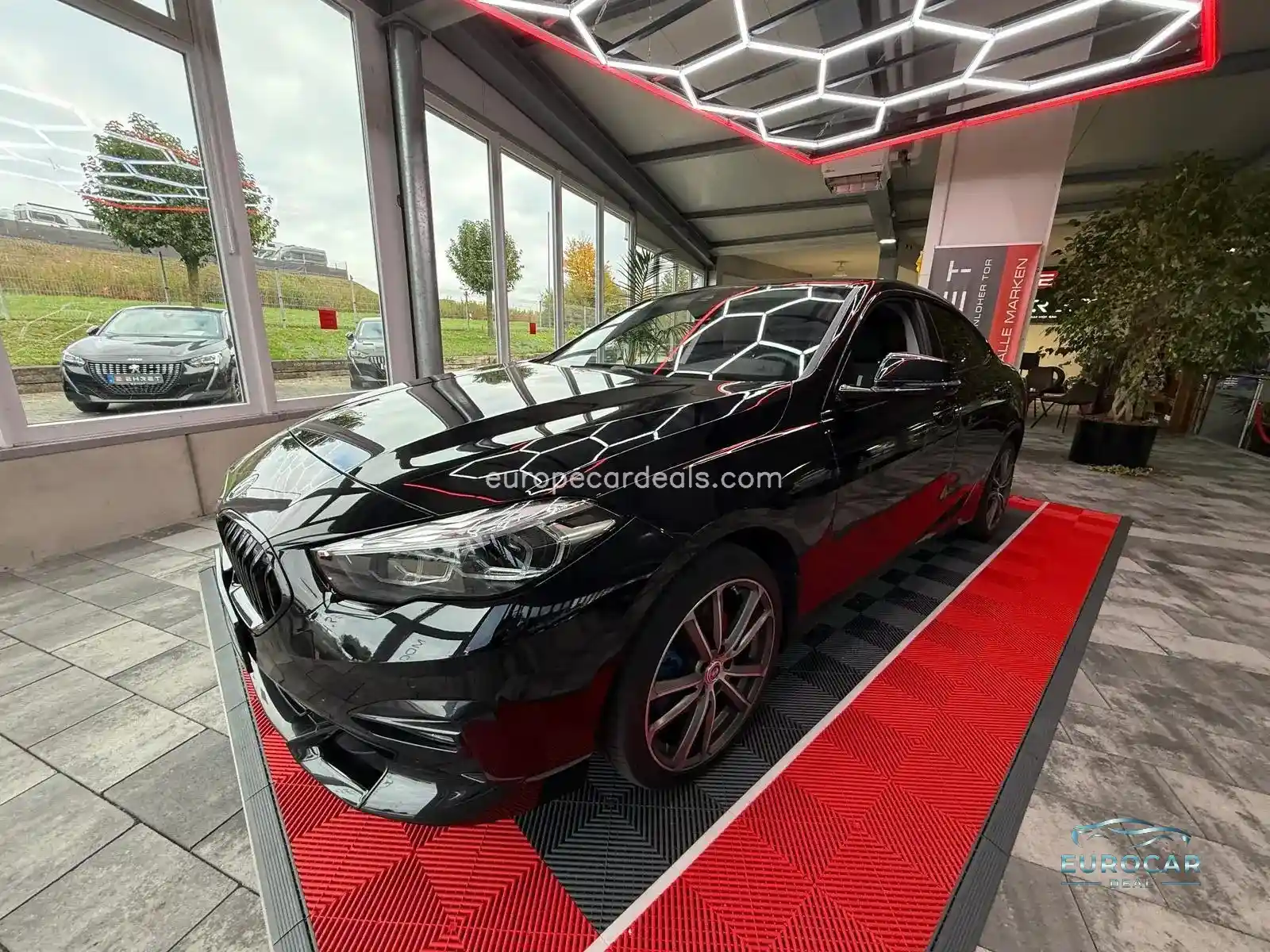 BMW 218