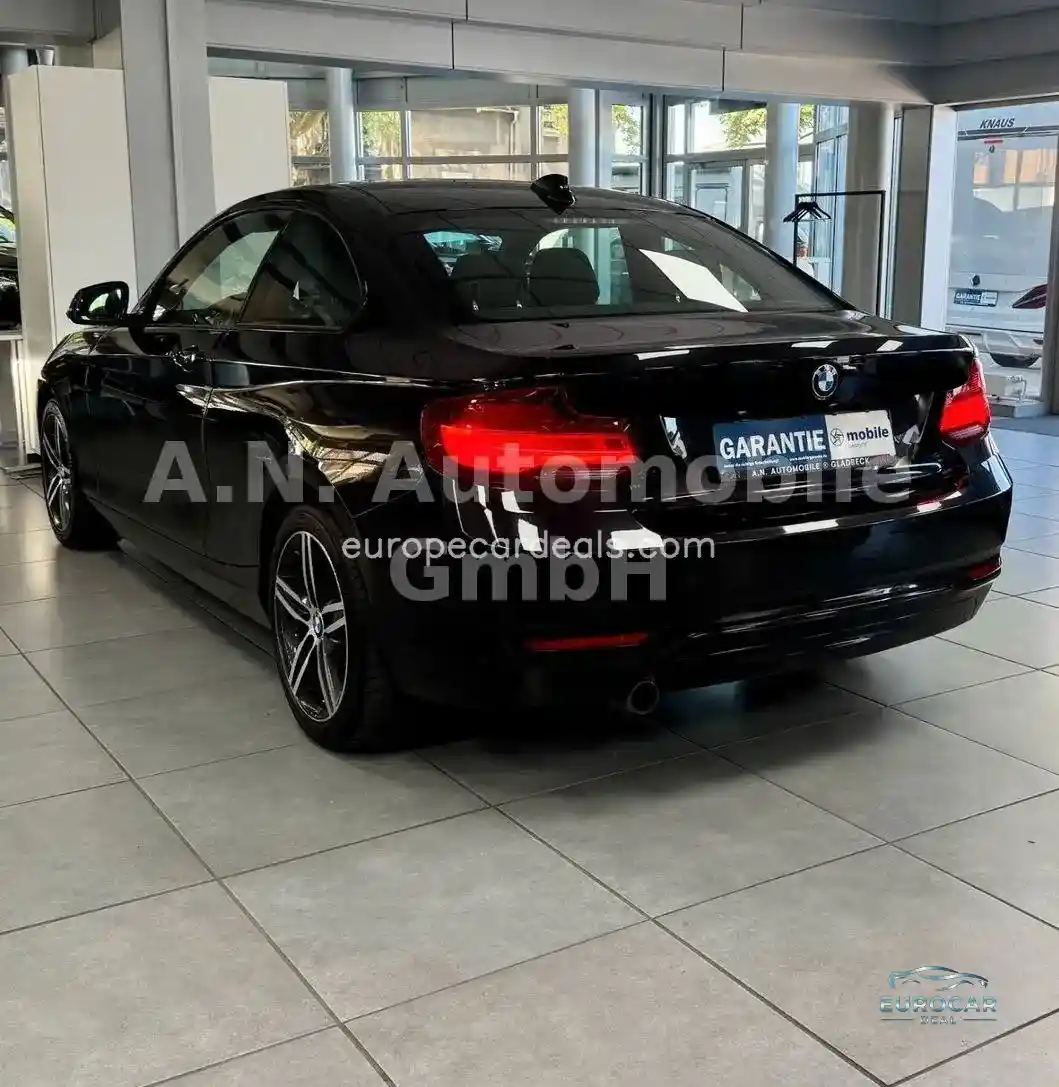 BMW 218
