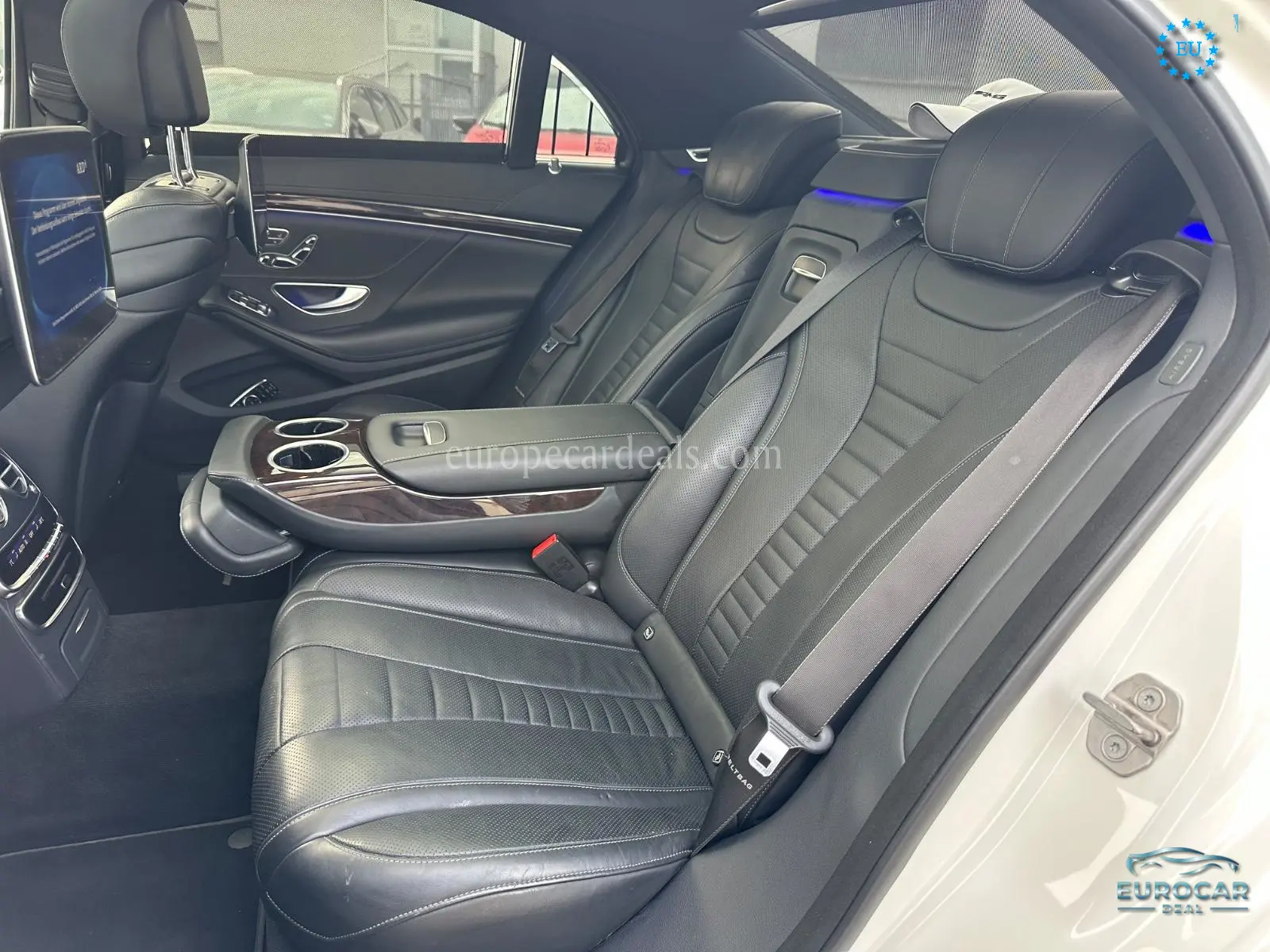 Mercedes-Benz S 560