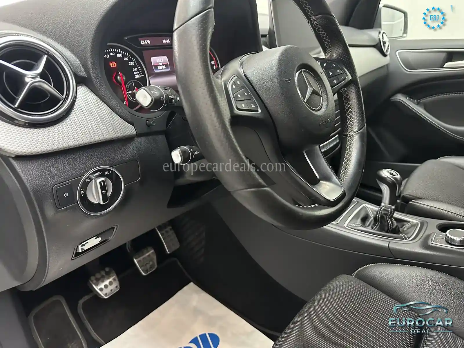 Mercedes-Benz B 200