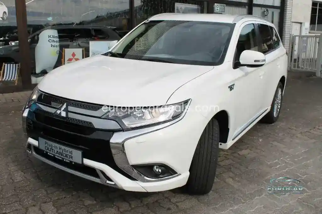 Mitsubishi Plug-in Hybrid Outlander