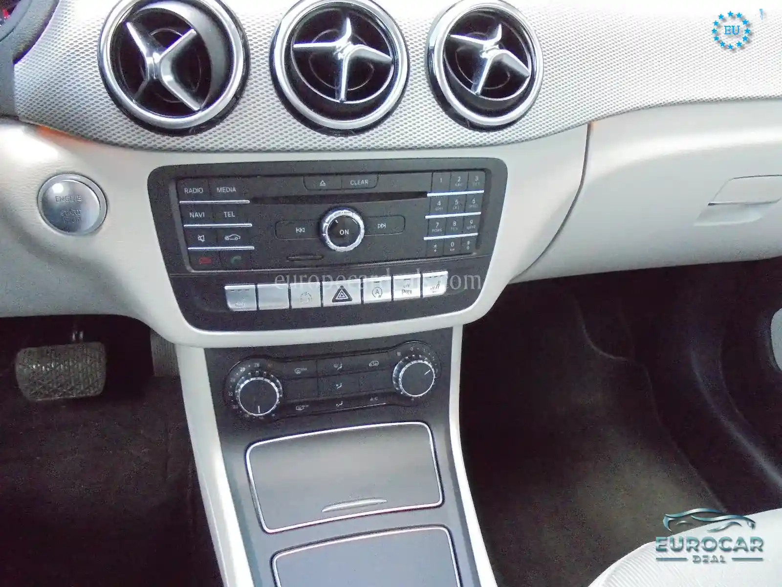 Mercedes-Benz B 220