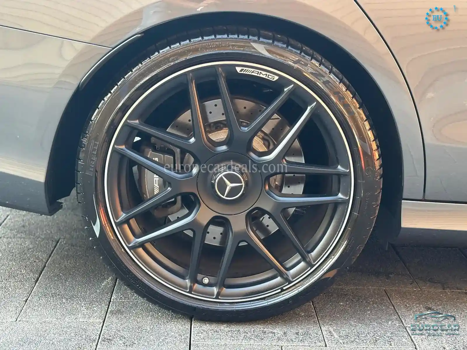 Mercedes-Benz E 63 AMG