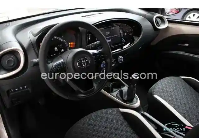 Toyota Aygo (X)