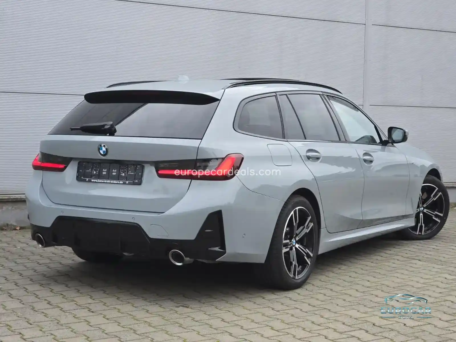 BMW 330