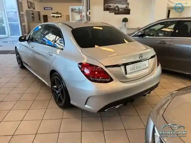 Mercedes-Benz C 200