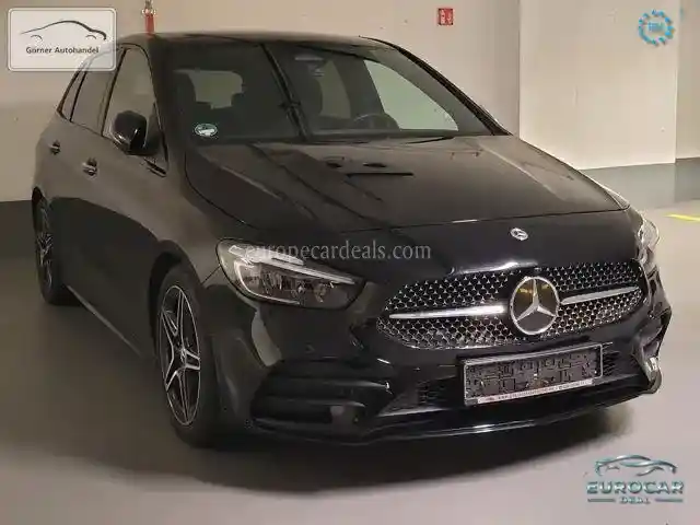 Mercedes-Benz B 180