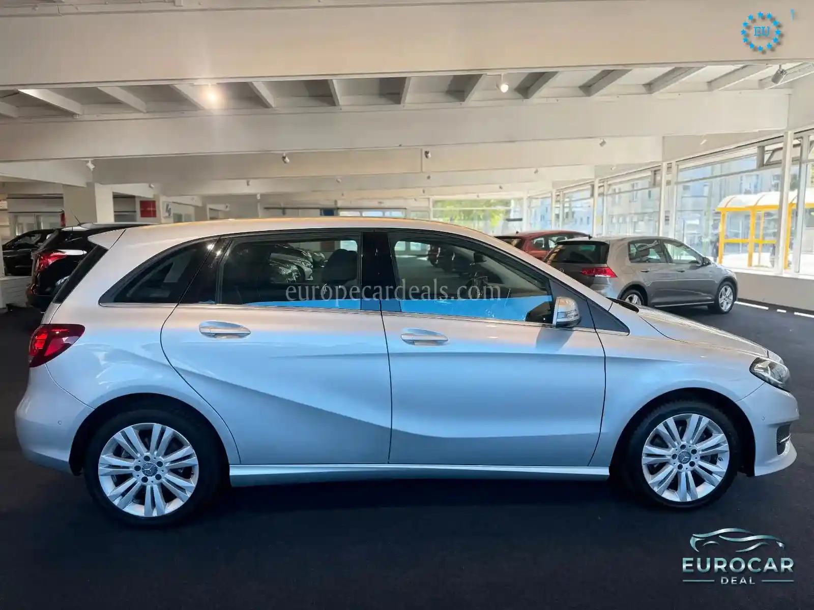 Mercedes-Benz B 180