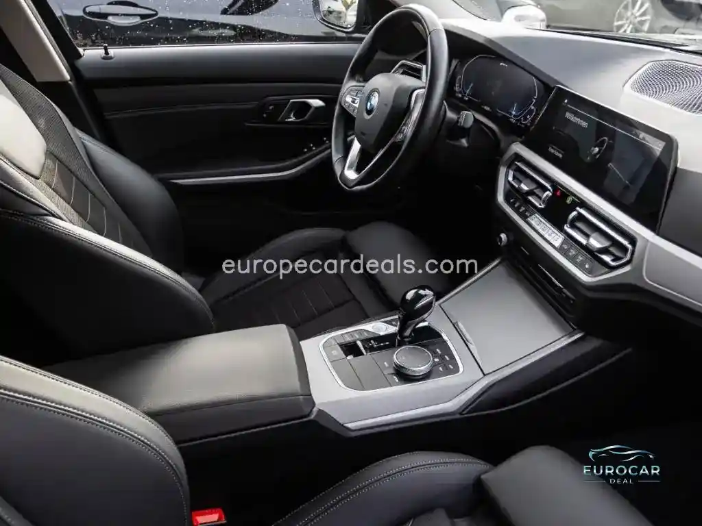 BMW 330