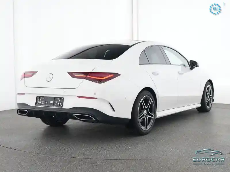 Mercedes-Benz CLA 180