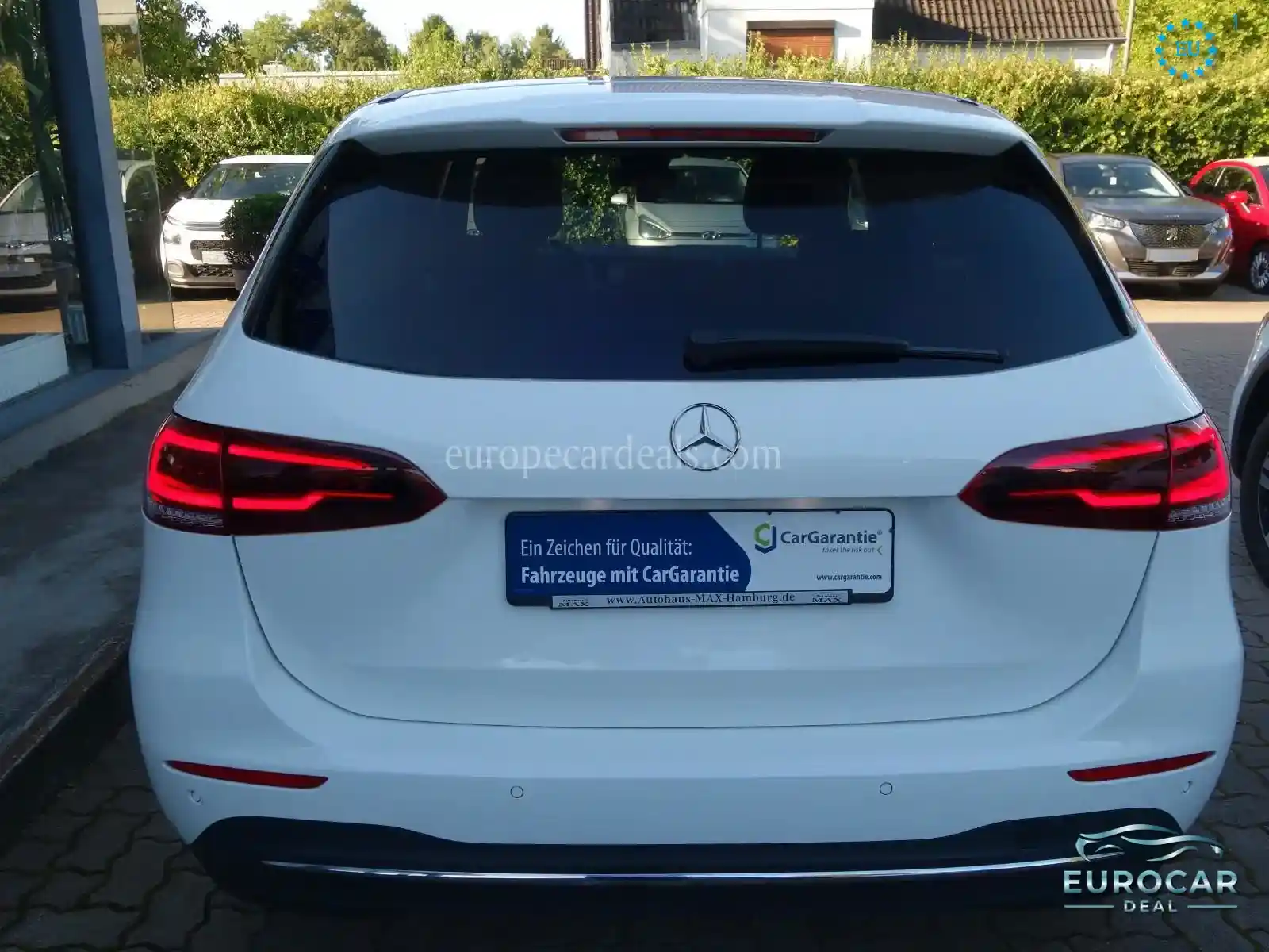 Mercedes-Benz B 180
