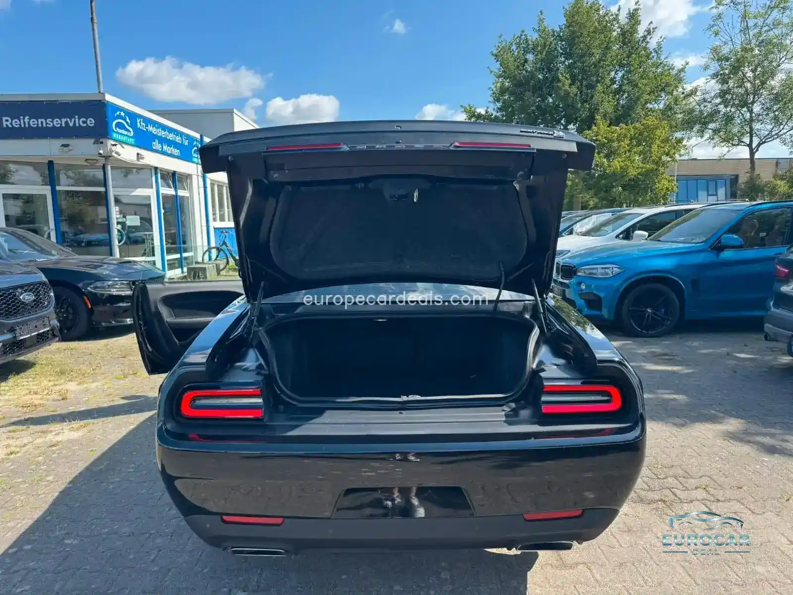 Dodge Challenger