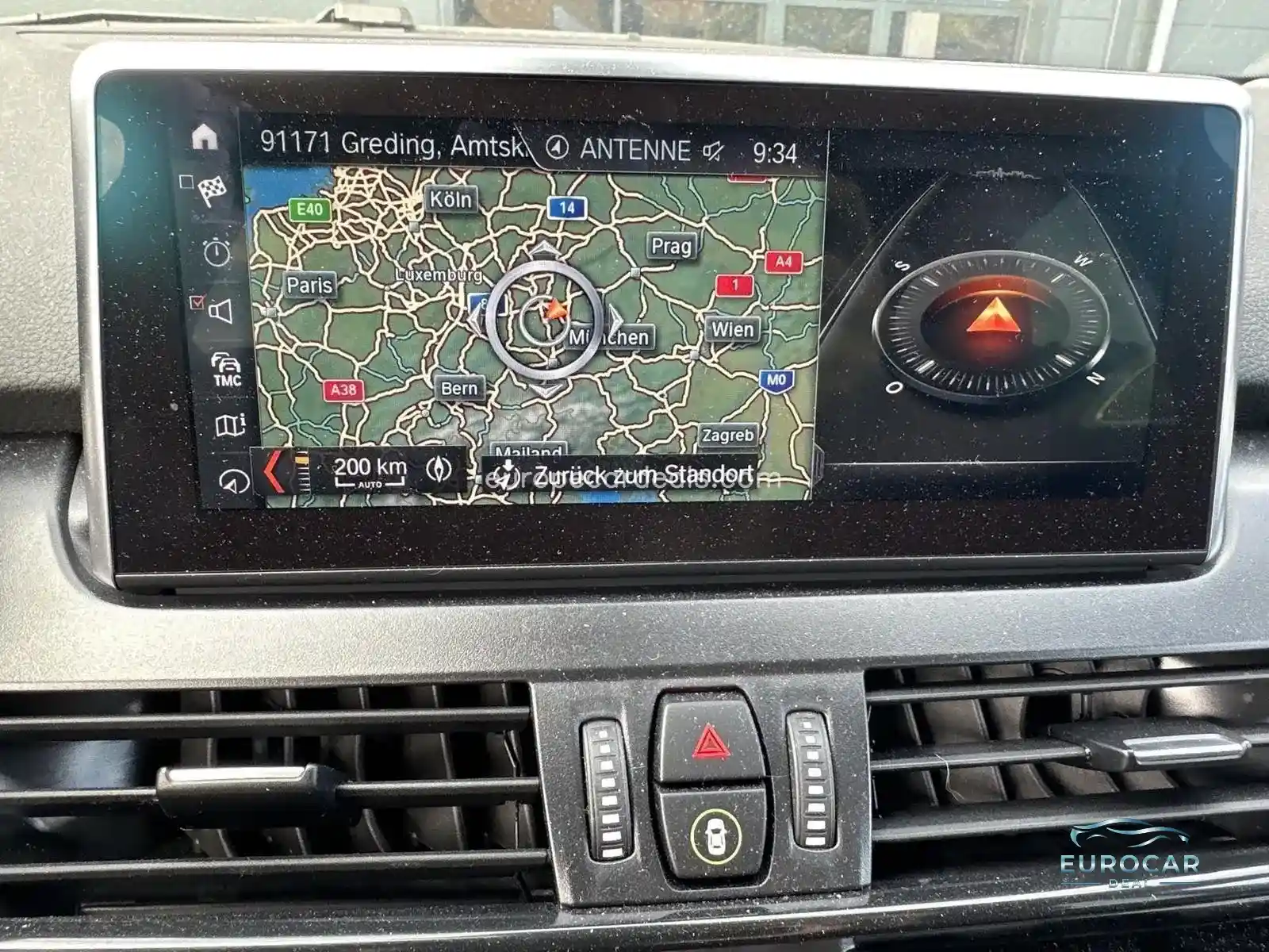 BMW 225