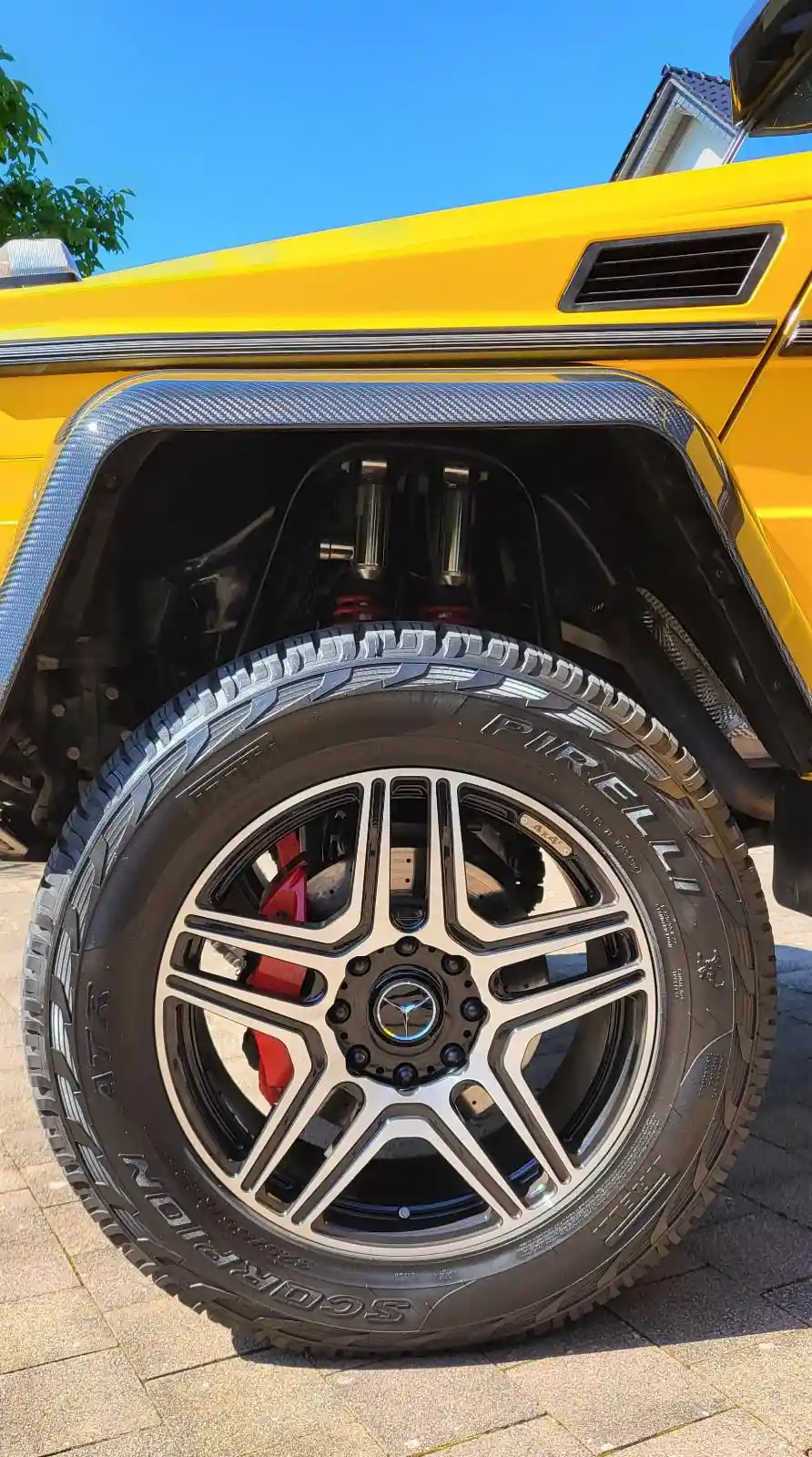 Mercedes-Benz G 500