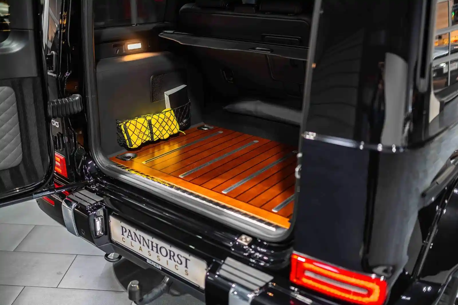 Mercedes-Benz G 500