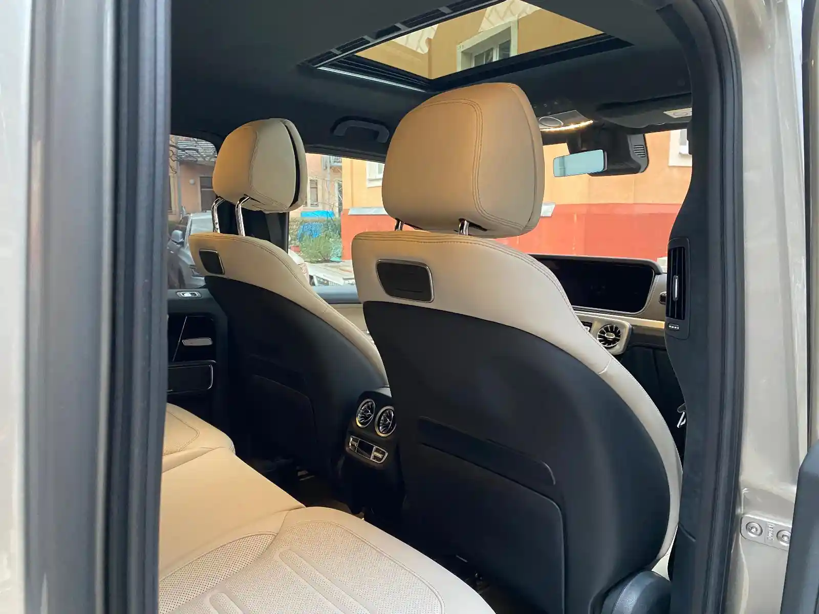 Mercedes-Benz G 500