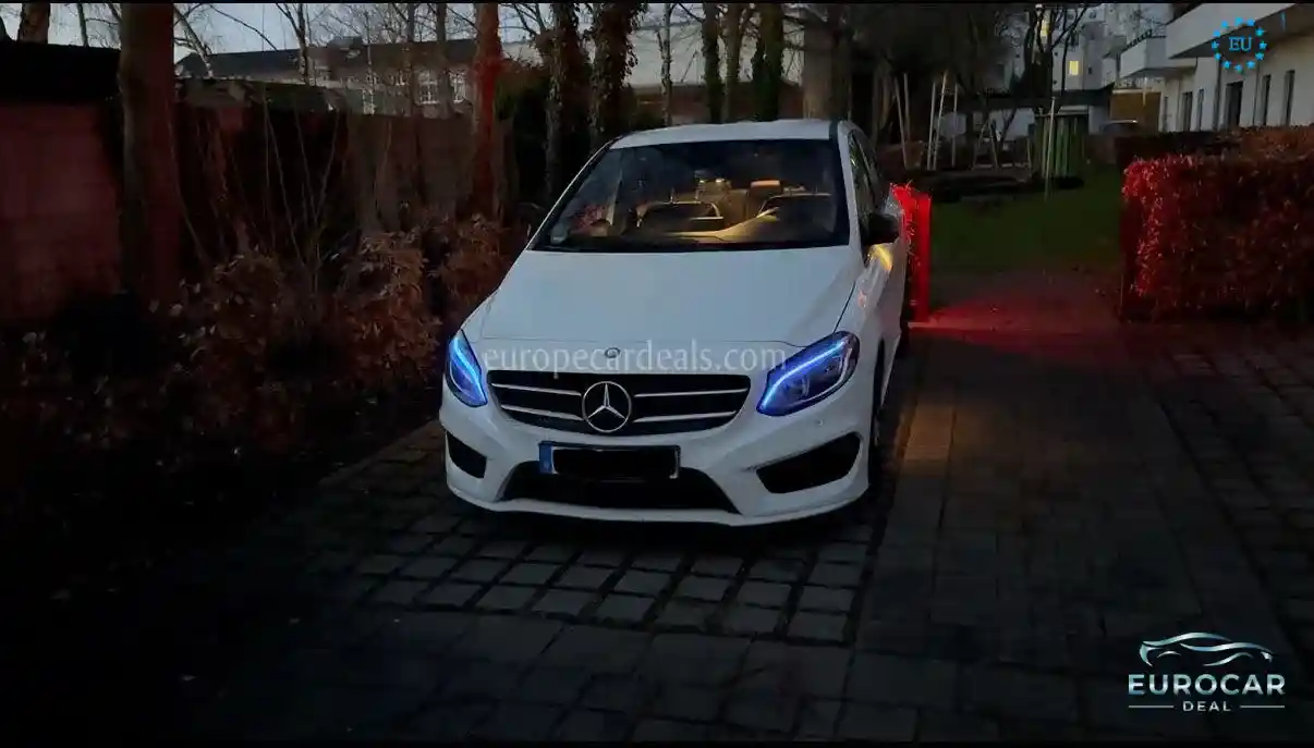 Mercedes-Benz B 180