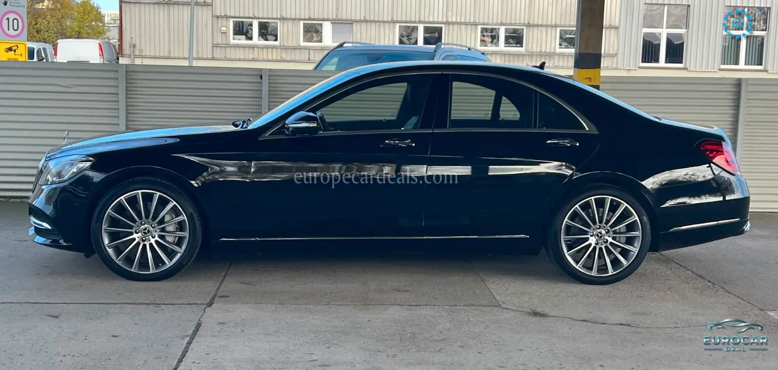 Mercedes-Benz S 560