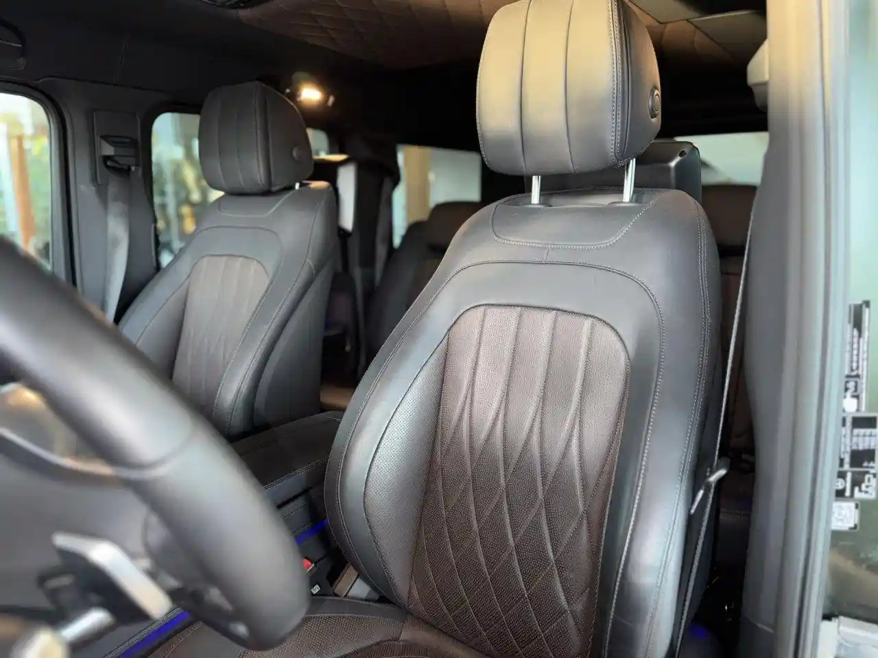 Mercedes-Benz G 500