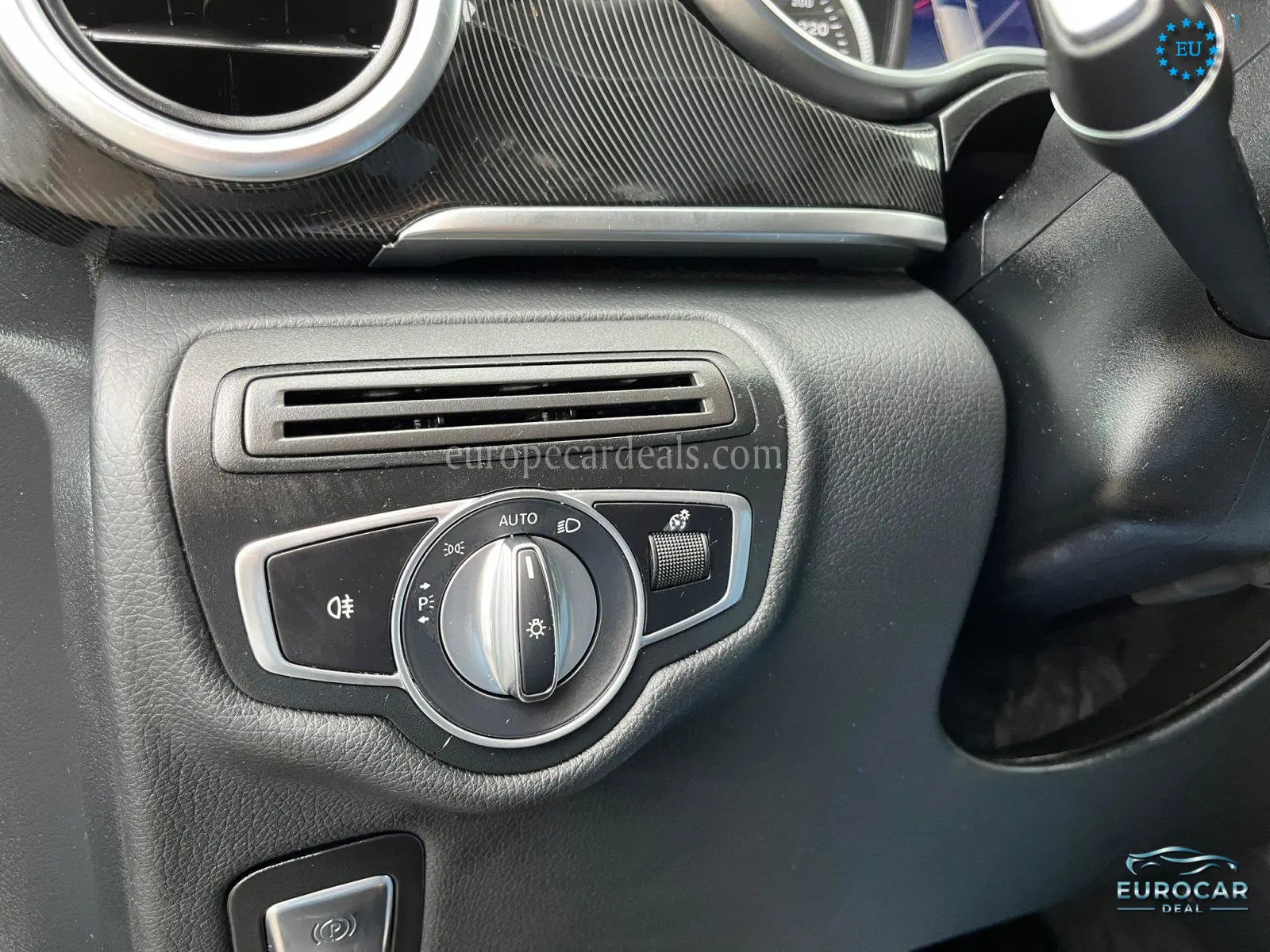 Mercedes-Benz V 220