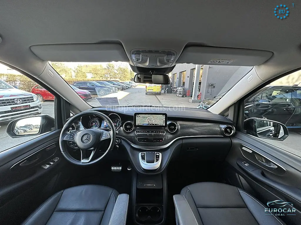 Mercedes-Benz V 220